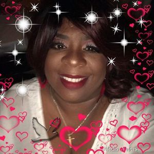 Meet your Posher, Elaine